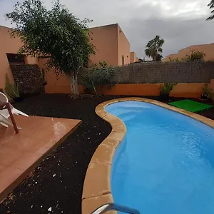 Jessita Pool Villa Corralejo